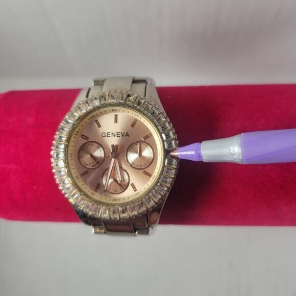 Geneva Women's Silver Tone Rose Face Watch Missing Crystals Japan Movement - Picture 2 of 6